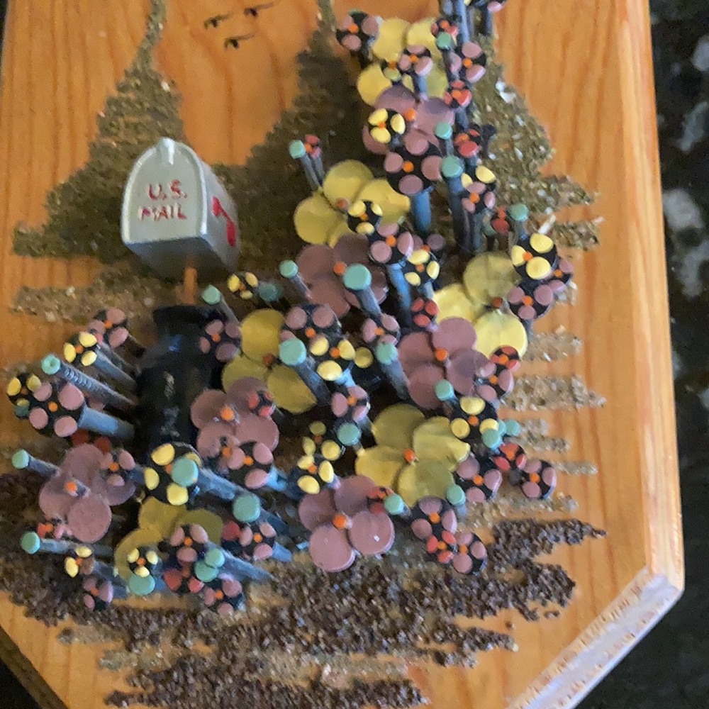 Unique Handpainted POL-O-CRAFT nail flower art vintage/Floral design w/mailbox - Picture 4 of 14